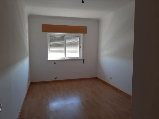 Apartamento T2 para Venda em Azambuja Foto 15