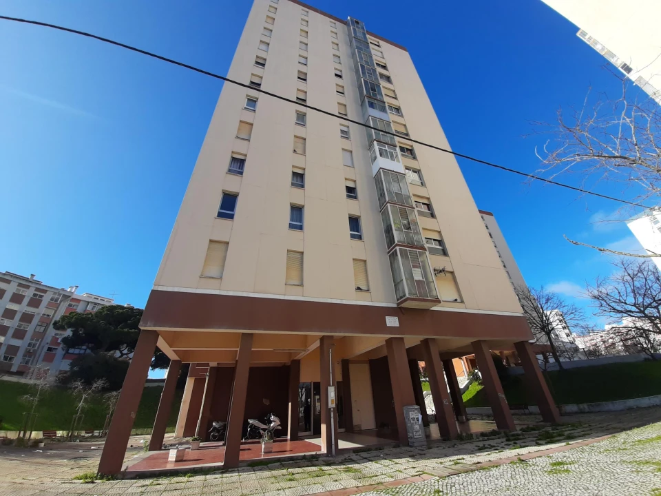 Apartamento T3 para Venda em Laranjeiro e Feijó Foto 1