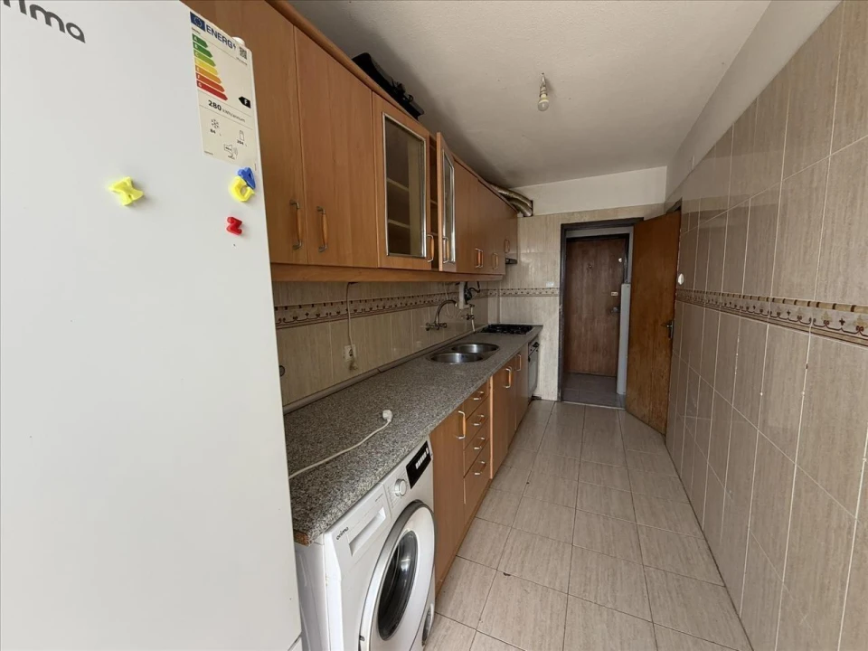 Apartamento T3 para Venda em Laranjeiro e Feijó Foto 8