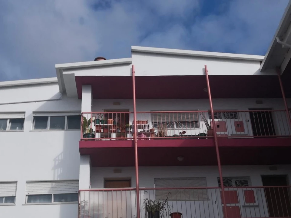 Apartamento T3 para Venda em Queluz e Belas Foto 2