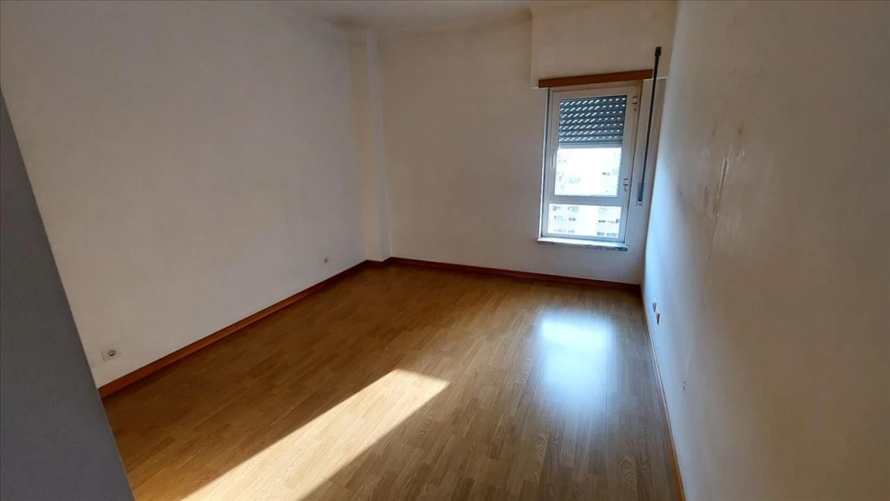 Apartamento T3 para Venda em Carregado e Cadafais Foto 15
