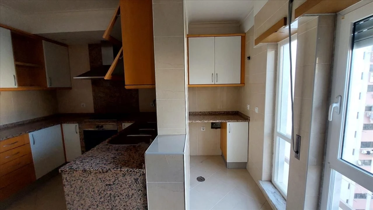 Apartamento T3 para Venda em Carregado e Cadafais Foto 9