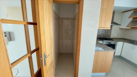 Apartamento T3 para Venda em Carregado e Cadafais