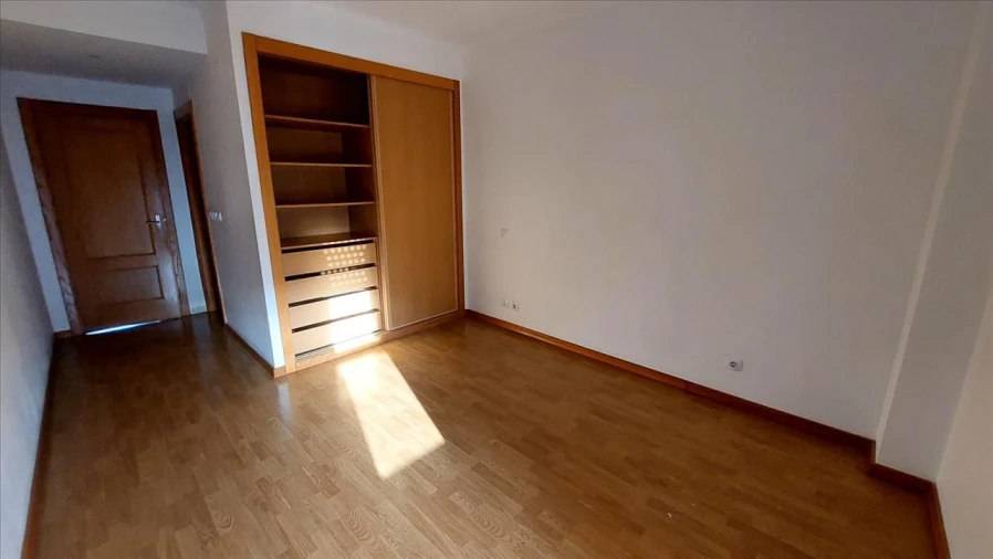 Apartamento T3 para Venda em Carregado e Cadafais Foto 16