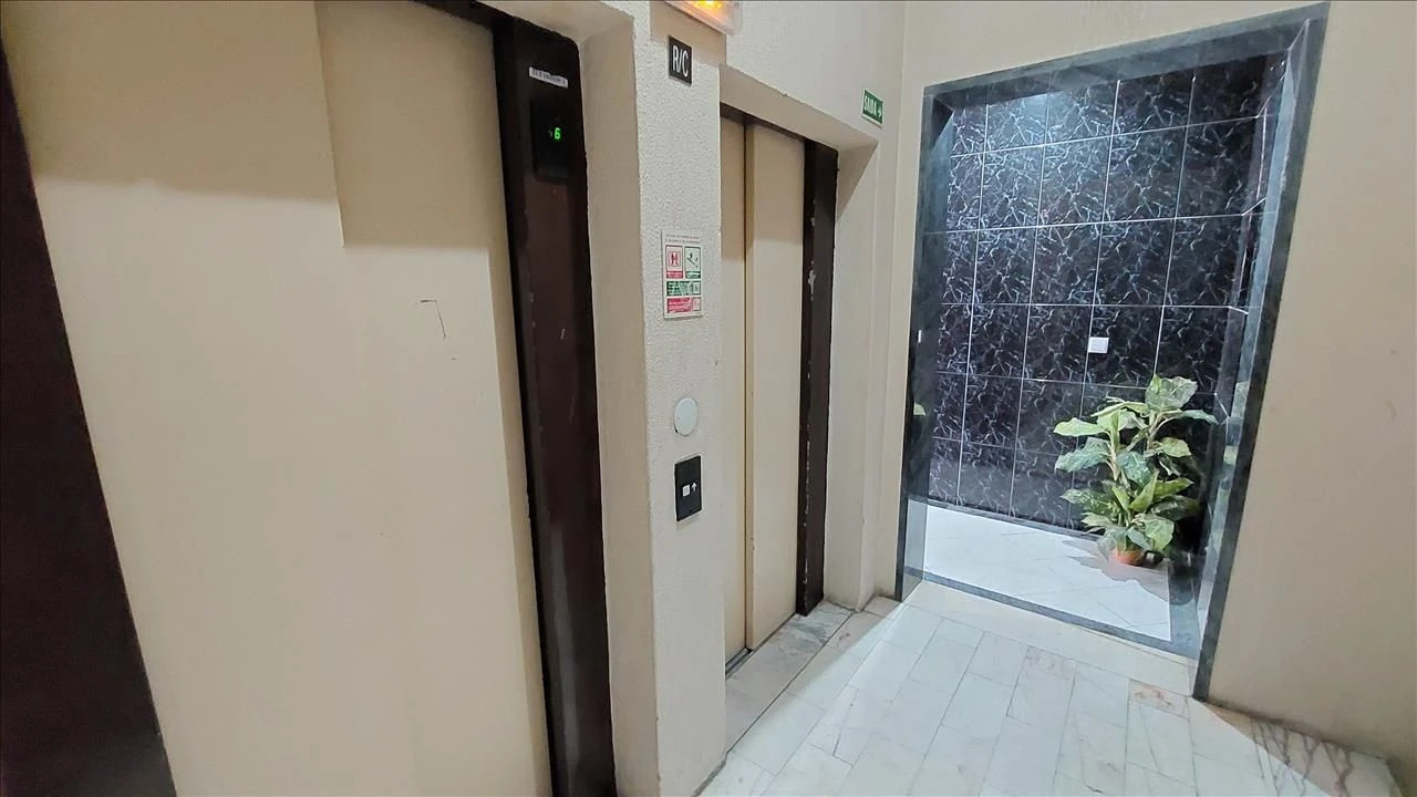 Apartamento T2 para Venda em Agualva e Mira-Sintra Foto 3