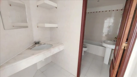 Apartamento T2 para Venda em Agualva e Mira-Sintra