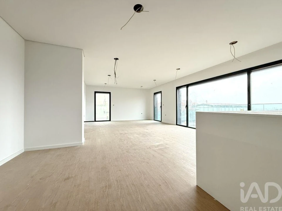 Apartamento T2 para Venda em Esgueira Foto 4