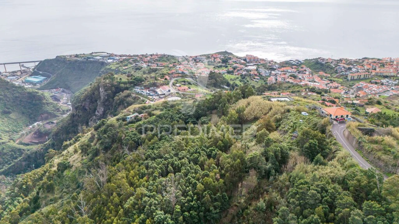 Terreno para Venda em Caniço Foto 5