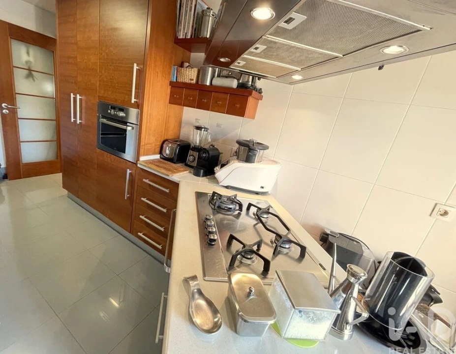 Apartamento T3 para Venda em Sacavém e Prior Velho Foto 8