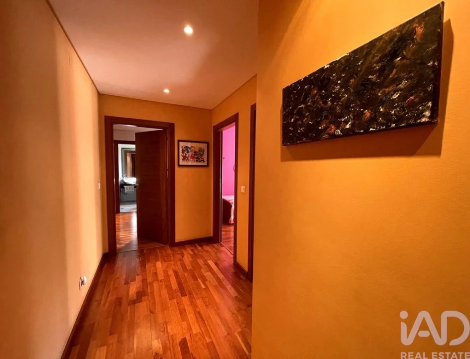 Apartamento T3 para Venda em Sacavém e Prior Velho Foto 19