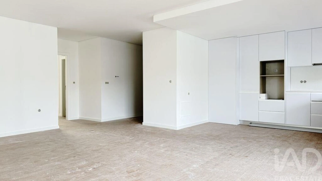 Apartamento T2 para Venda em Esgueira Foto 3