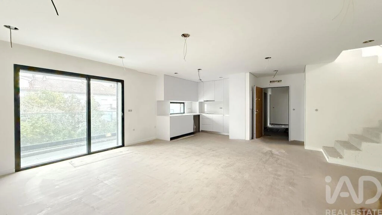 Apartamento T2 para Venda em Esgueira Foto 2