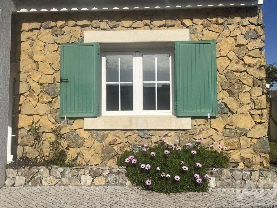 Moradia T3 para Venda em Carvoeira Foto 15