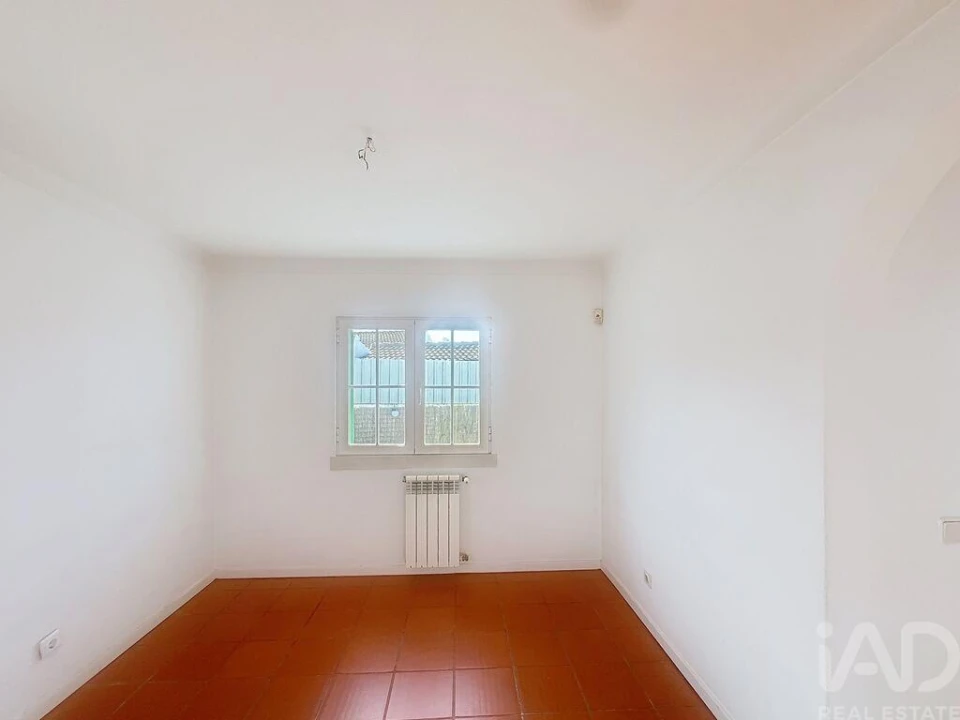 Moradia T3 para Venda em Carvoeira Foto 30