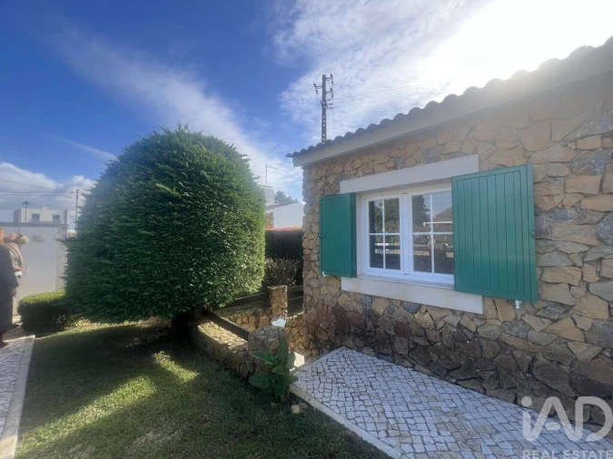 Moradia T3 para Venda em Carvoeira Foto 17