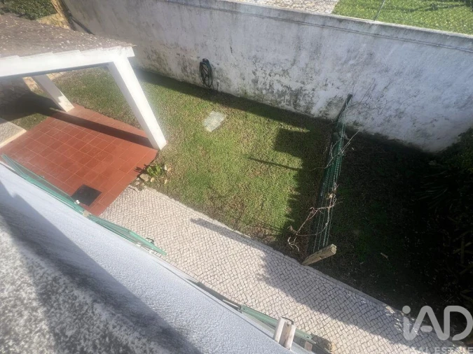 Moradia T3 para Venda em Carvoeira Foto 19