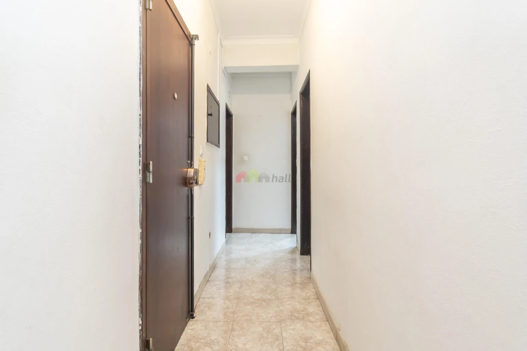 Apartamento T2 para Venda em Barreiro e Lavradio Foto 3