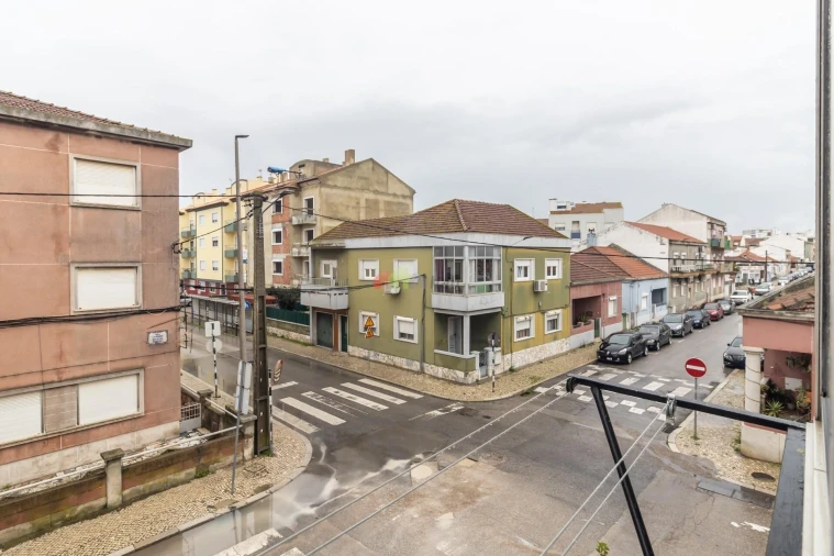 Apartamento T2 para Venda em Barreiro e Lavradio Foto 25