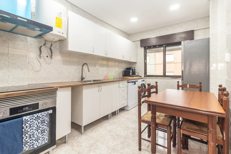 Apartamento T2 para Venda em Barreiro e Lavradio Foto 4