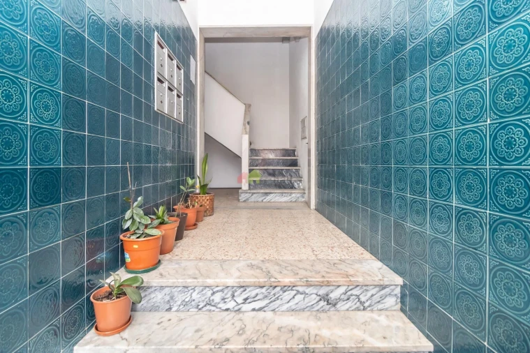 Apartamento T2 para Venda em Barreiro e Lavradio Foto 2