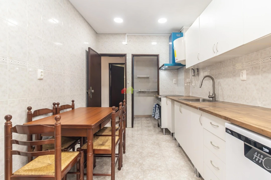 Apartamento T2 para Venda em Barreiro e Lavradio Foto 9