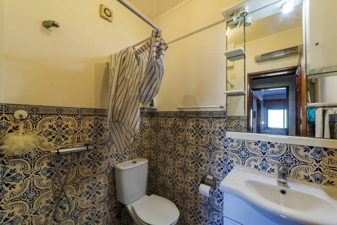 Apartamento T2 para Venda em Algés, Linda-A-Velha e Cruz Quebrada-Dafundo Foto 16