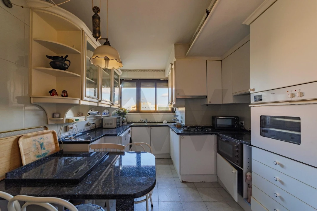 Apartamento T2 para Venda em Algés, Linda-A-Velha e Cruz Quebrada-Dafundo Foto 15