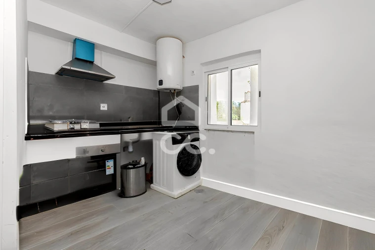 Moradia T5 para Venda em Alcaçovas Foto 3