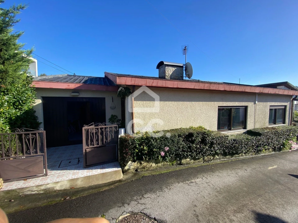 Moradia T2 para Venda em Selho (São Jorge) Foto 3