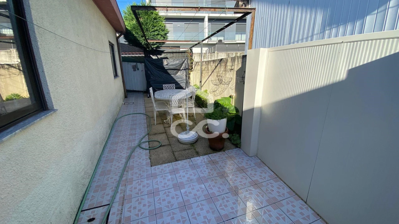 Moradia T2 para Venda em Selho (São Jorge) Foto 10