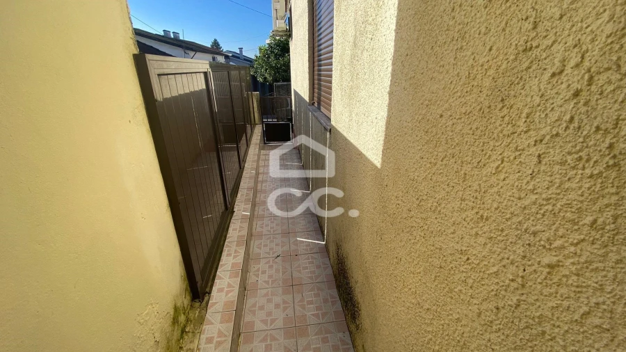 Moradia T2 para Venda em Selho (São Jorge) Foto 7