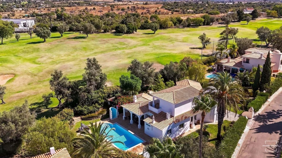 Moradia T3 para Venda em Estômbar e Parchal Foto 2