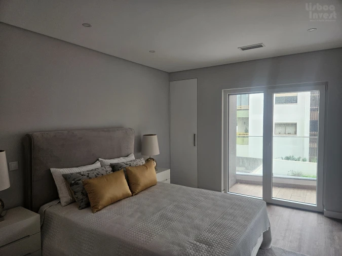 Apartamento T3 para Venda em Carcavelos e Parede Foto 3