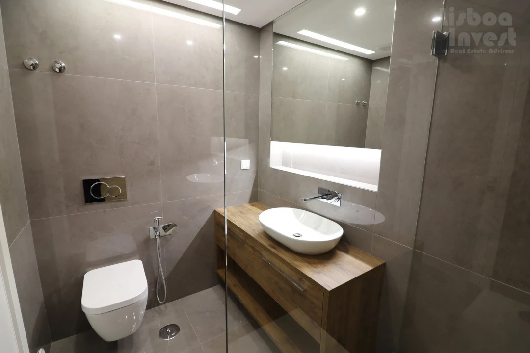 Apartamento T3 para Venda em Carcavelos e Parede Foto 23