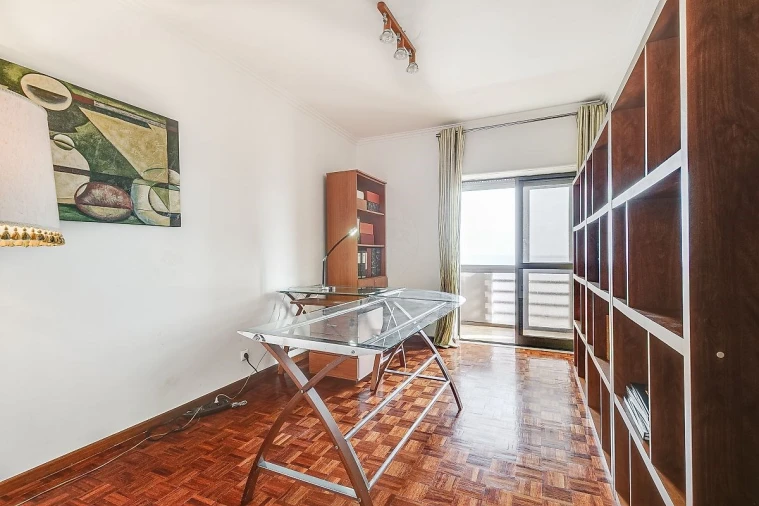 Apartamento T3 para Venda em Almada, Cova da Piedade, Pragal e Cacilhas Foto 10