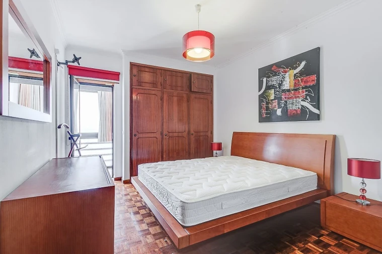 Apartamento T3 para Venda em Almada, Cova da Piedade, Pragal e Cacilhas Foto 9