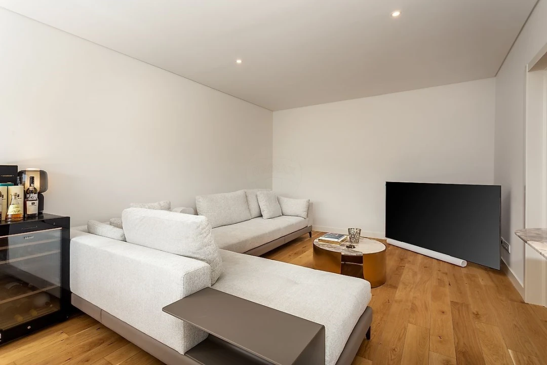 Apartamento T3 para Venda em Algés, Linda-A-Velha e Cruz Quebrada-Dafundo Foto 4