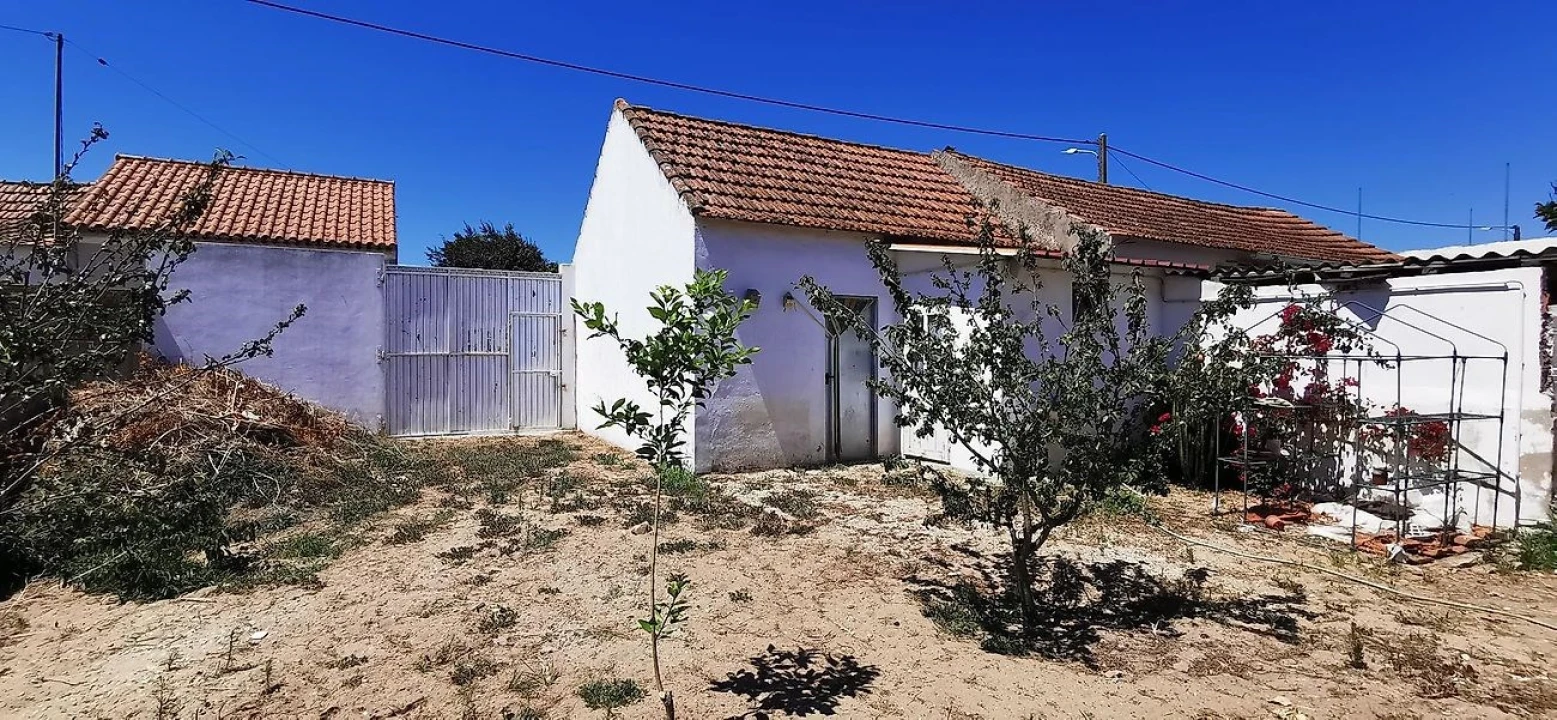 Moradia T2 para Venda em Benfica do Ribatejo Foto 24