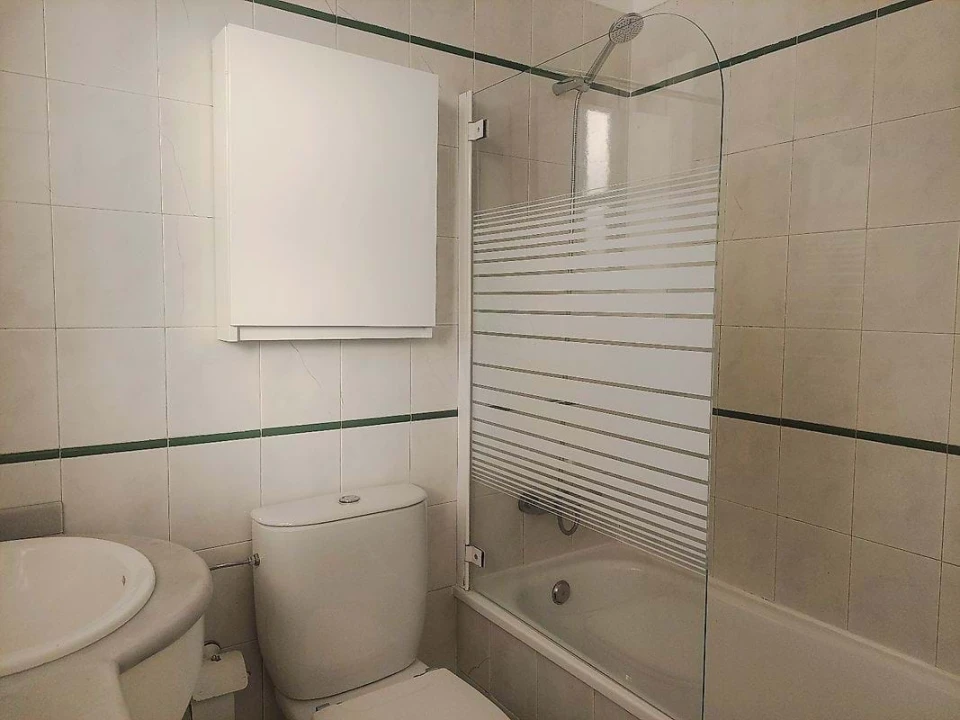 Apartamento T2 para Venda em Agualva e Mira-Sintra Foto 15