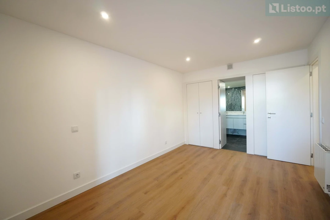 Apartamento T2 para Venda em Cascais e Estoril Foto 3