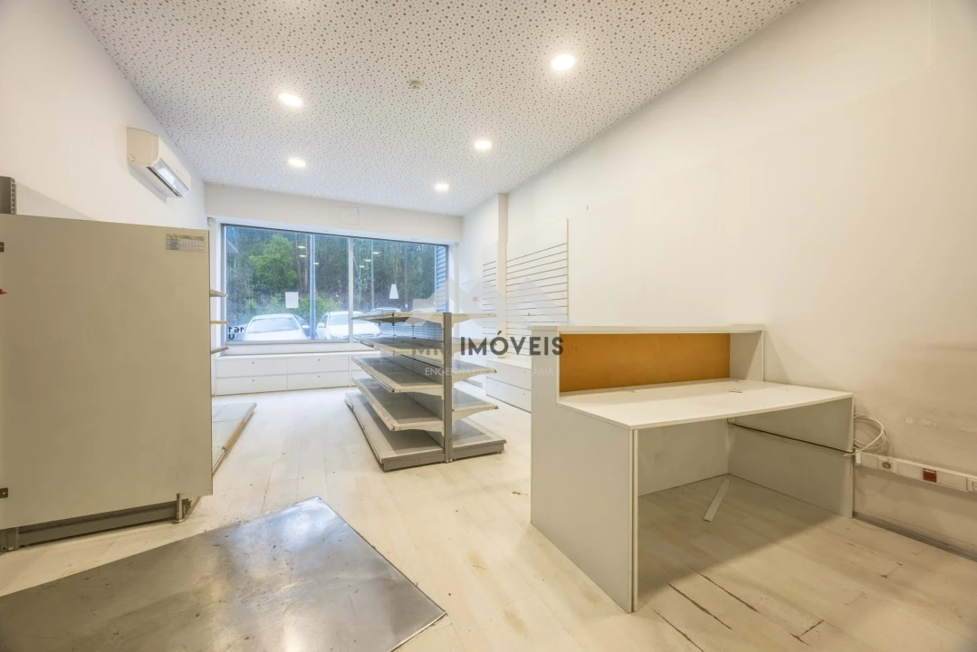 Armazém para Arrendamento em Ermesinde Foto 1