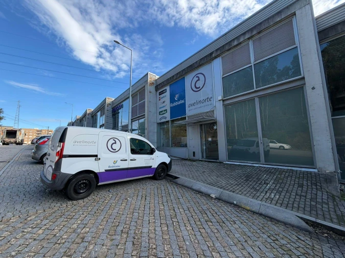 Armazém para Arrendamento em Ermesinde Foto 4