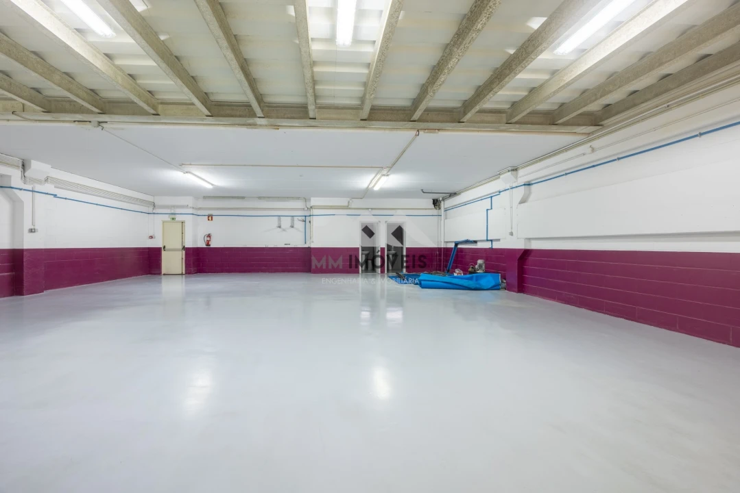 Armazém para Arrendamento em Ermesinde Foto 8