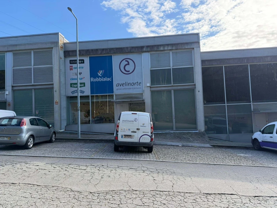 Armazém para Arrendamento em Ermesinde Foto 1