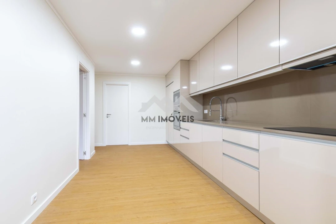 Apartamento T3 para Arrendamento em Aldoar, Foz do Douro e Nevogilde Foto 20