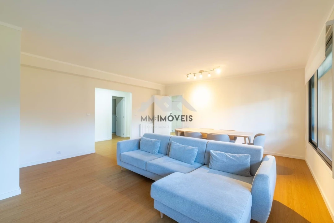 Apartamento T3 para Arrendamento em Aldoar, Foz do Douro e Nevogilde Foto 3