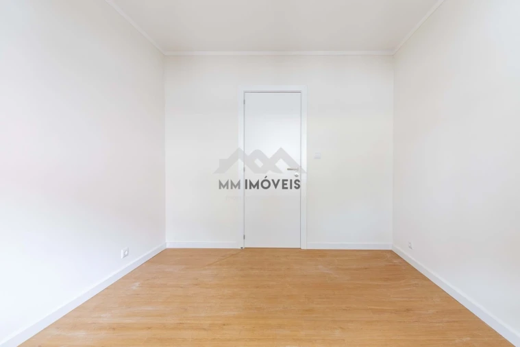 Apartamento T3 para Arrendamento em Aldoar, Foz do Douro e Nevogilde Foto 41