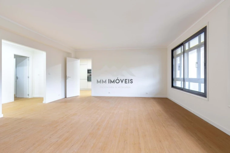 Apartamento T3 para Arrendamento em Aldoar, Foz do Douro e Nevogilde Foto 11