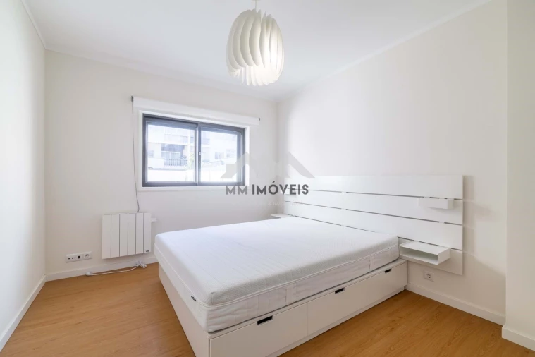 Apartamento T3 para Arrendamento em Aldoar, Foz do Douro e Nevogilde Foto 32