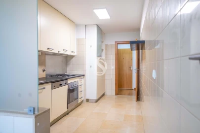 Apartamento T3 para Arrendamento em Matosinhos e Leça da Palmeira